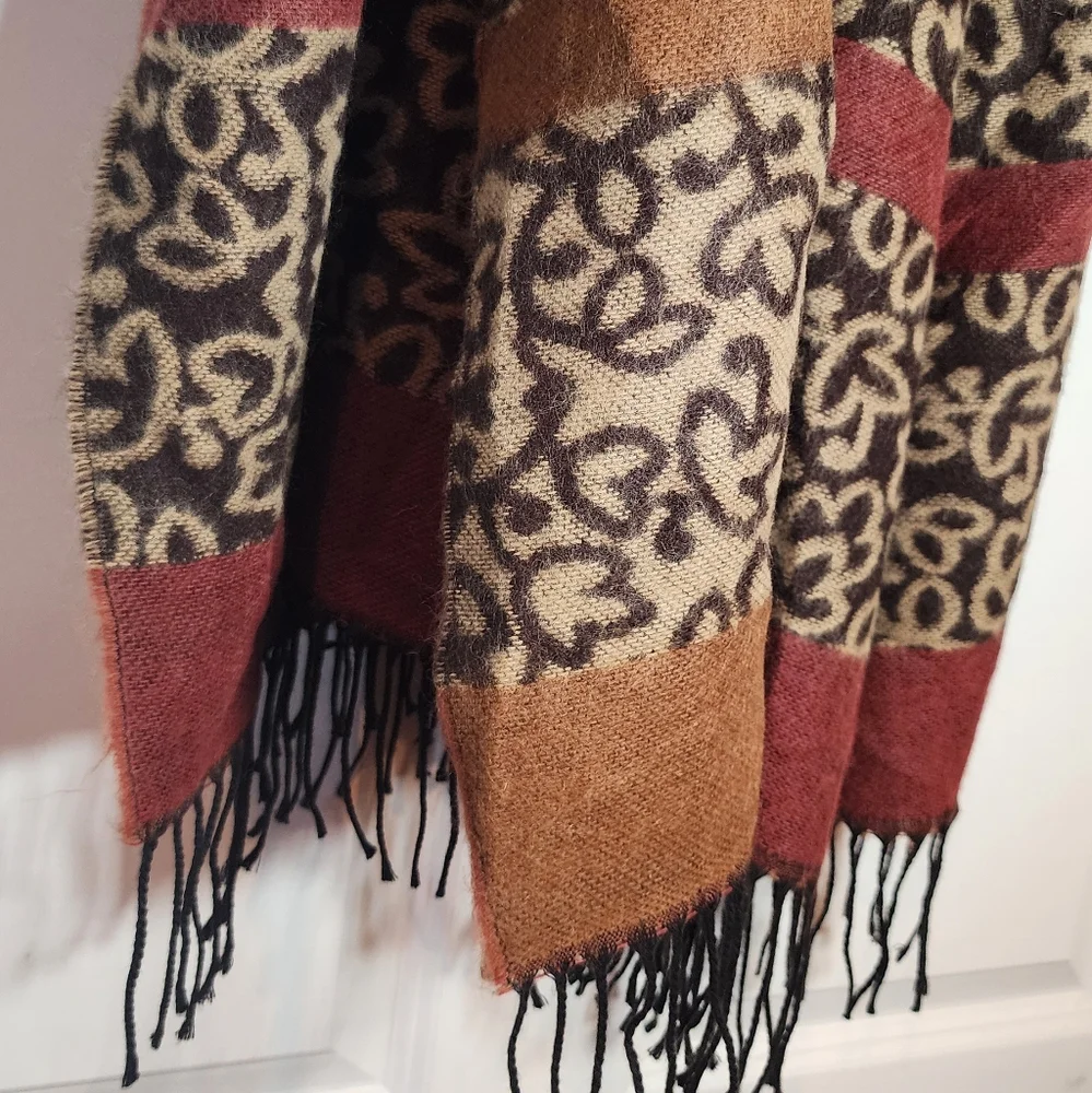 Soft Brown And Tan Patterned Tassle Scarf